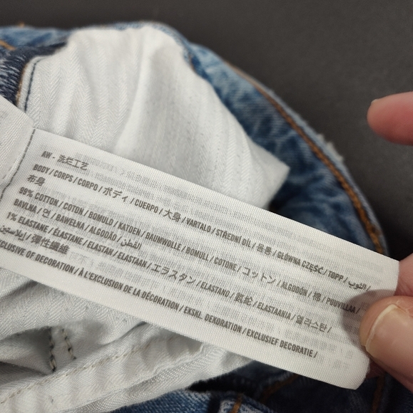 Abercrombie & Fitch The Mom High Rise Curve Love jeans, light wash, 16L/33 - Picture 4 of 9